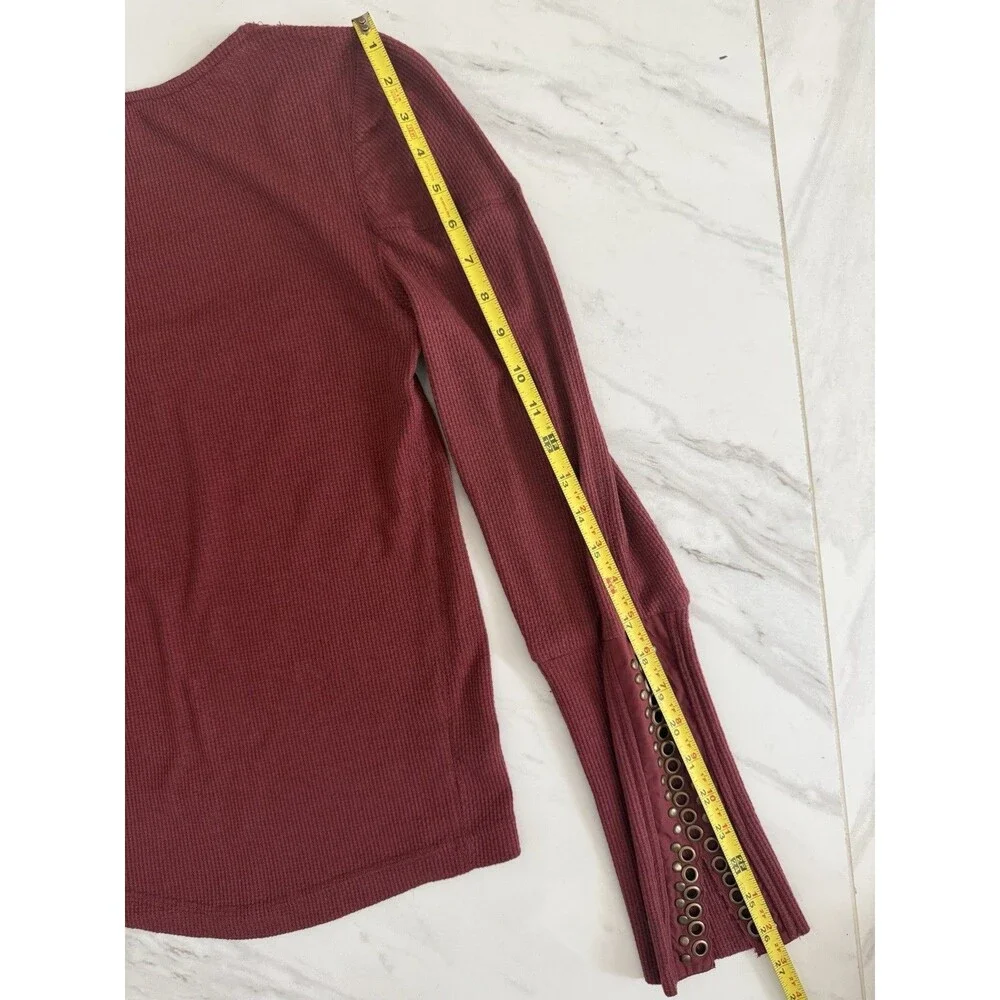 Free People Mia Thermal Top Red Jasper Long Sleeve Grommet Cuff Women M
